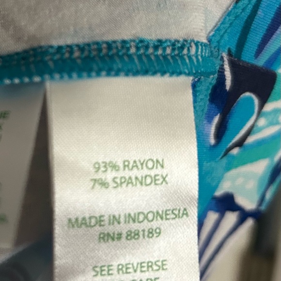 NWT LILLY PULITZER 50+ SOPHIE DRESS Size L BRIGHT NAVY IN TOO DEEP ENGINEERED - Picture 6 of 8